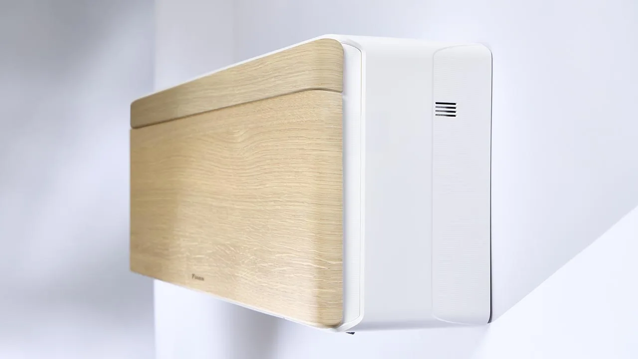 Puupintainen Daikin Stylish -sisäyksikkö